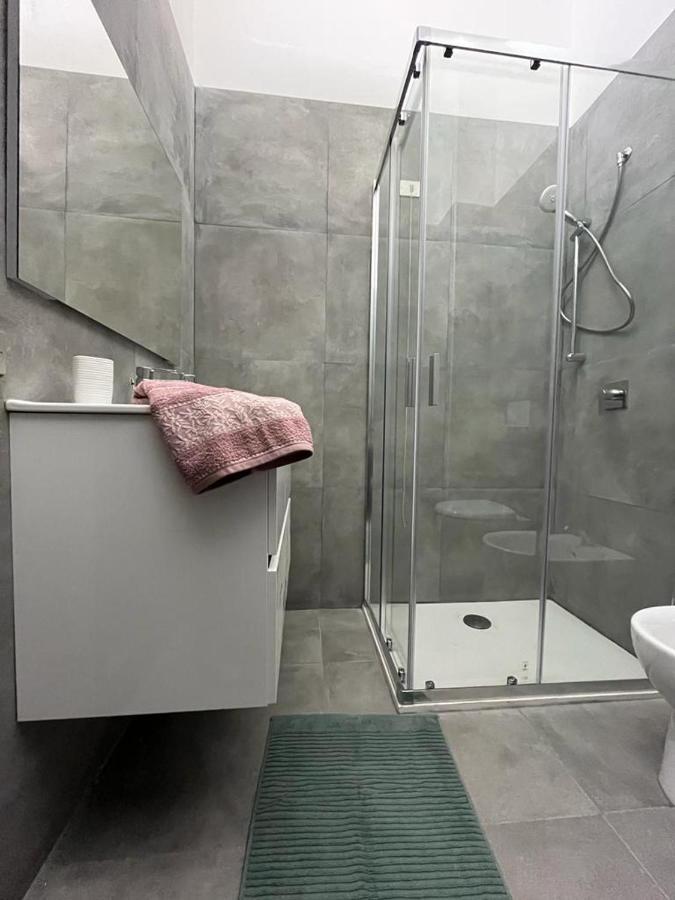 Appartamento Timeless Con Piscina E Tennis Valbrona Exteriör bild