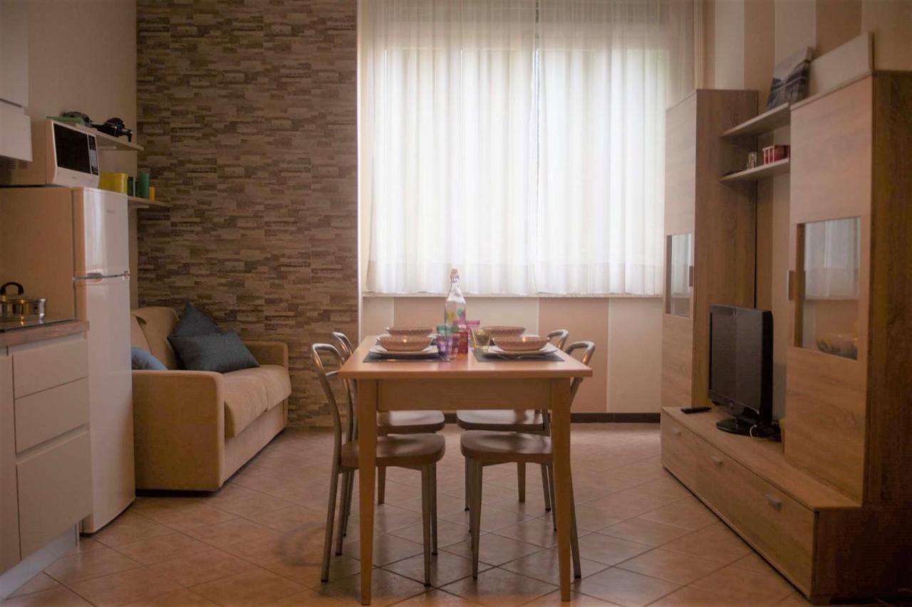 Appartamento Timeless Con Piscina E Tennis Valbrona Exteriör bild